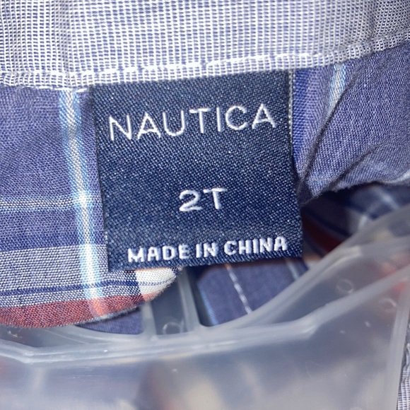 Nautica Plaid long sleeve button down 3/$10 - Picture 3 of 3